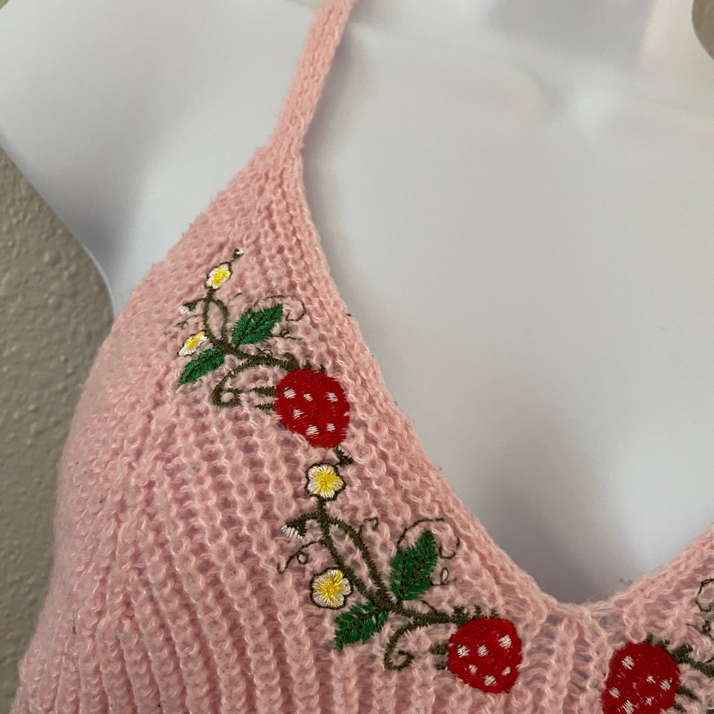 Pink Knit Strawberry Halter Top Medium Festival Knitted Cottagecore Feminine - Picture 5 of 7